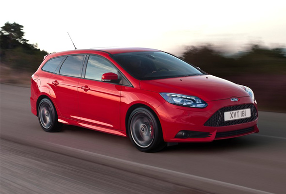 Novi Ford Focus ST ističe performanse, upravljivost, uglađenost, stil