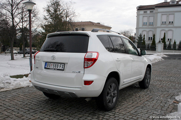 Testirali smo:Toyota RAV4 2.2 D-CAT White Edition