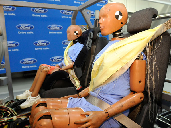 Novi Ford Mondeo će imati vazdušni jastuk u sigurnosnom pojasu