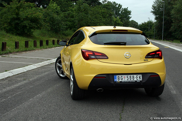 Testirali smo: Opel Astra GTC Sport 1.6 Turbo