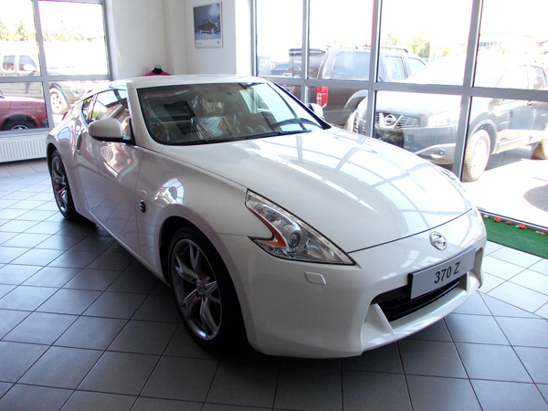 Nissan LF auto centar - Unikat 370Z po promotivnim uslovima