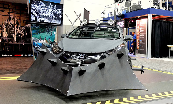 Hyundai Elantra Coupe kao Zombie Survival Machine