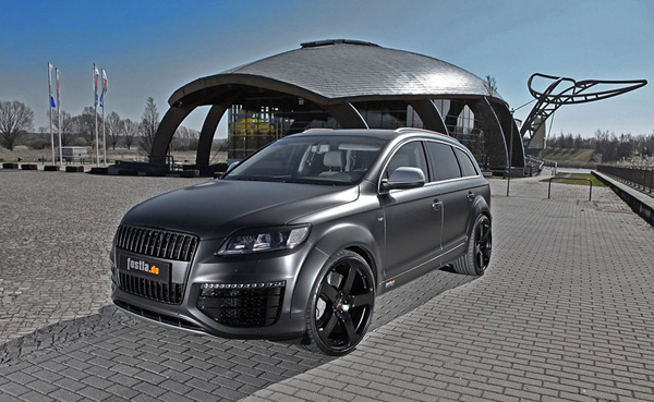 Fostla Audi Q7 V12 TDI - Dizelska raketa iz tame