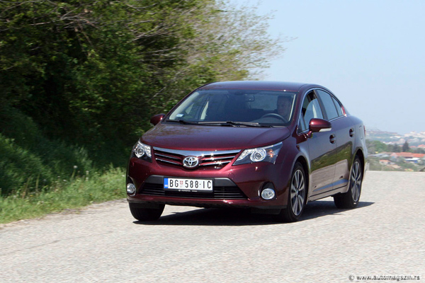 Testirali smo: Toyota Avensis 2.0 D-4D