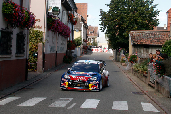 Rallye de France - Loeb vodi, razbuktala se borba za 3. mesto