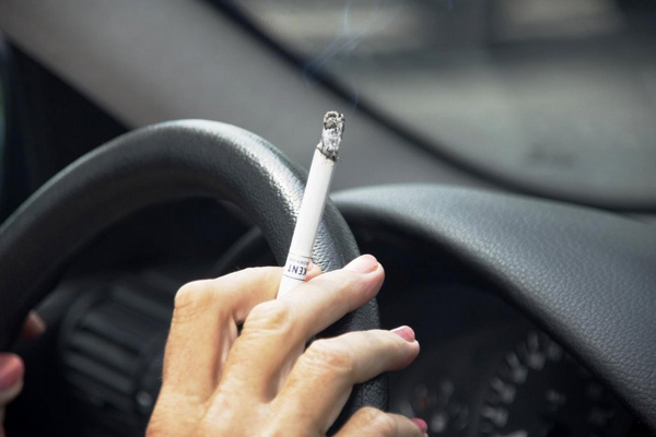 Istraživanje - Pušenje je štetno za putnike u automobilu