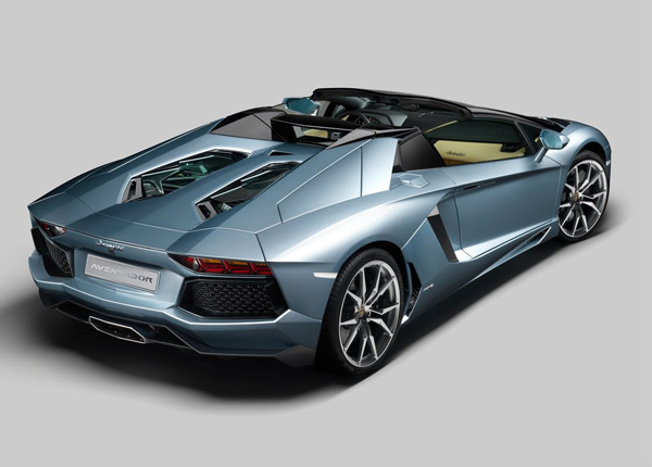 Lamborghini Aventador LP 700-4 Roadster - Prve fotografije i info