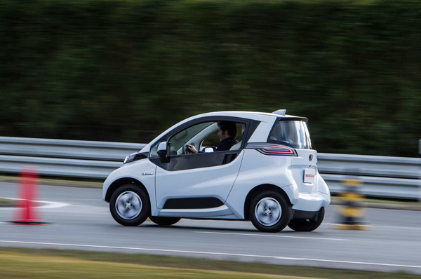 Honda Micro Commuter: Predstavljen novi serijski elektromobil