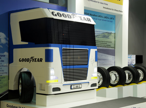 Na dobrotvornoj licitaciji za Goodyear LEGO kamion prikupljeno 6.050 €