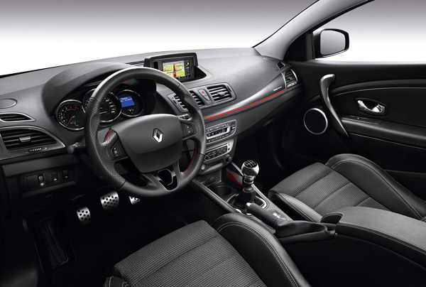 Renault Megane GT 220 je sportski karavan od 220 KS