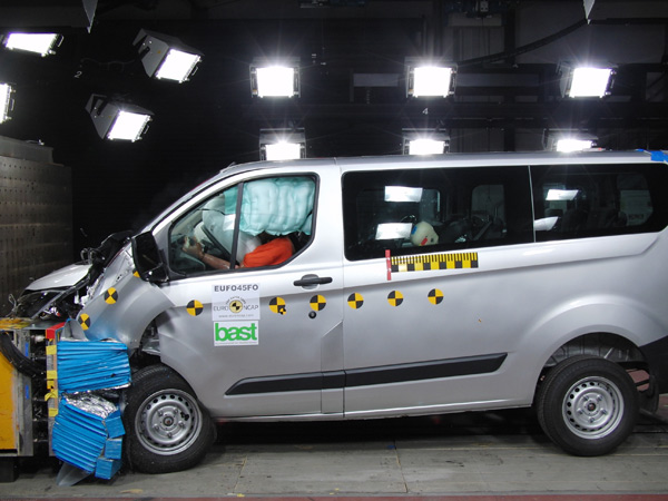 Ford Transit Custom i Tourneo Custom osvojili 5 Euro NCAP zvezdica