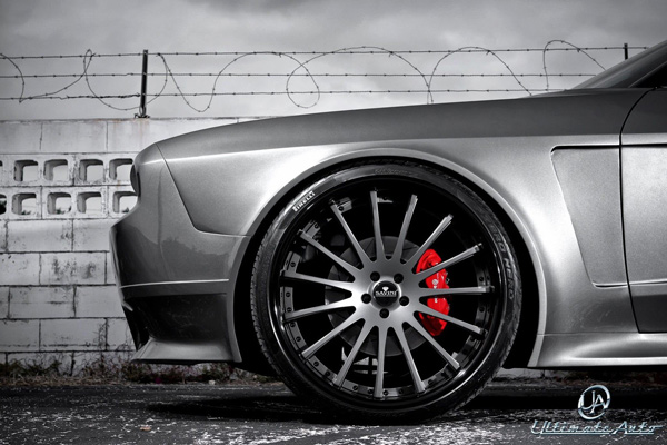 Dodge Challenger Widebody sa pneumaticima 405/25 R24