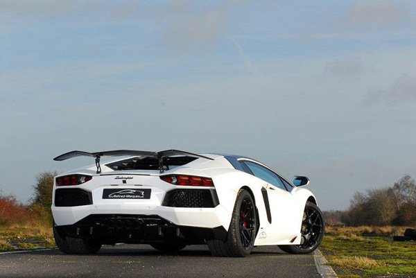 Lamborghini Aventador LP760-4 Dragon Edition