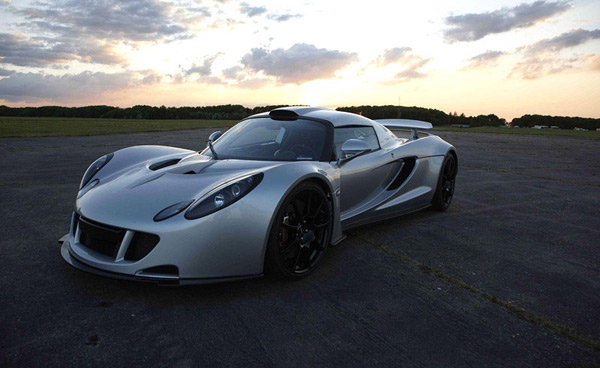 Hennessey Venom GT : Novi svetski rekorder u sprintu do 300 km/h