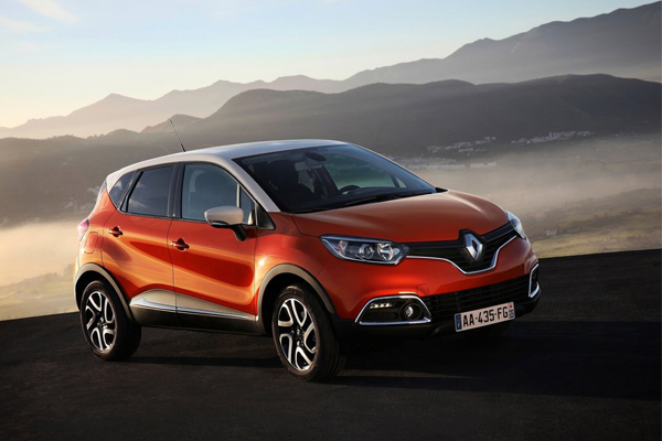 Mali crossover Renault Captur spreman za Ženevu - prve fotografije