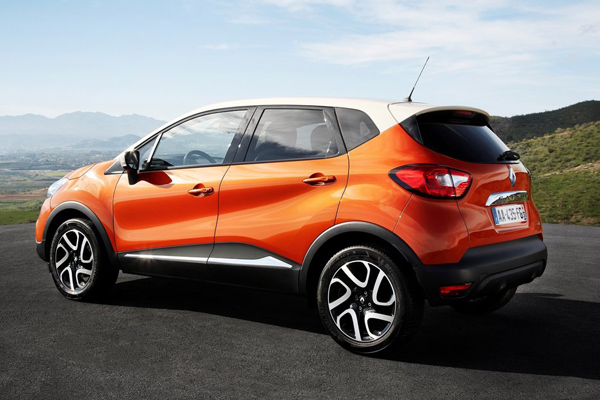 Mali crossover Renault Captur spreman za Ženevu - prve fotografije
