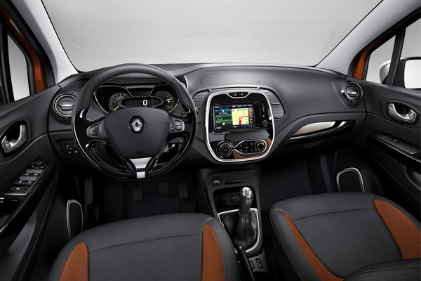 Mali crossover Renault Captur spreman za Ženevu - prve fotografije