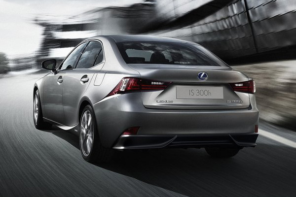 Novi Lexus IS: Dizel NE, hibrid DA