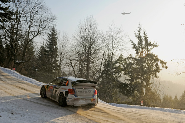 Rally Monte Carlo 2013 - Loeb kontroliše reli