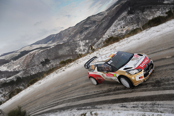 Rally Monte Carlo 2013 - Loeb kontroliše reli