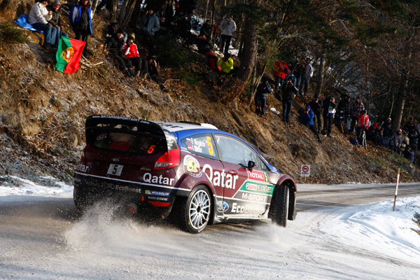 Rally Monte Carlo 2013 - Loeb kontroliše reli