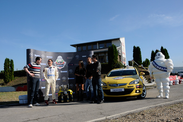 Opel VIP Challenge: Ko je najbrži VIP vozač?