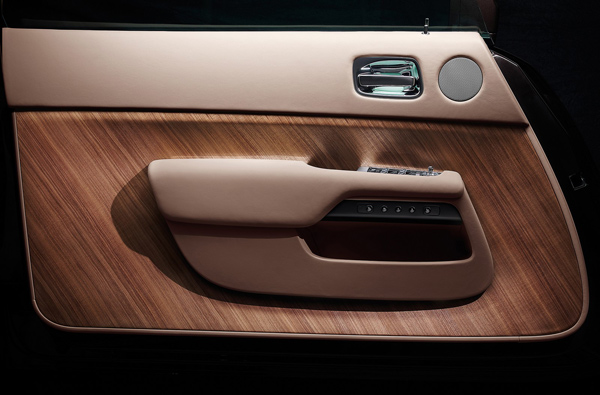 Rolls-Royce Wraith: Prve fotografije enterijera