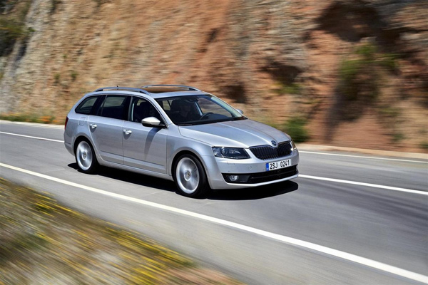 Škoda Octavia karavan na prvim fotografijama