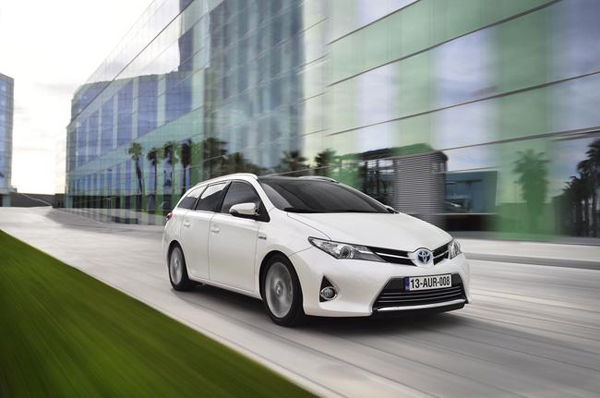 Toyota Auris Touring Sports u Ženevi!
