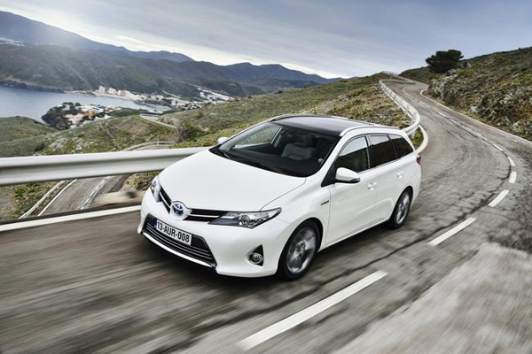 Toyota Auris Touring Sports u Ženevi!