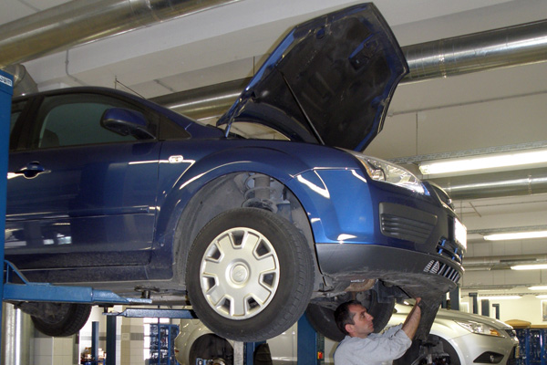 Grand Motors: Kompletan pregled Fordova za samo hiljadu dinara!