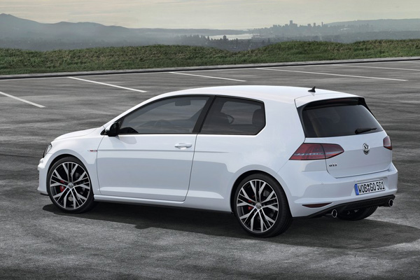 Novi Volkswagen Golf GTI - Prve fotografije serijske verzije