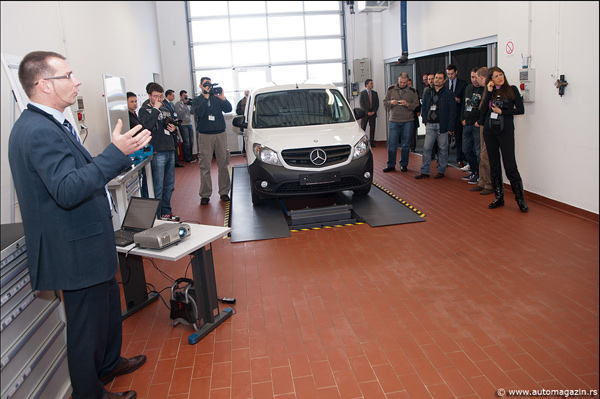 Centar komercijalnih vozila Mercedes-Benz Krnješevci