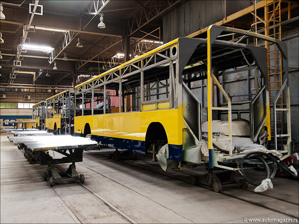 Ikarbus predstavio gradski niskopodni zglobni autobus IK218 M (foto)