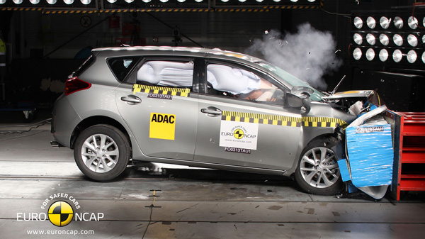Toyota Auris osvojila maksimalnih 5 Euro NCAP zvezdica