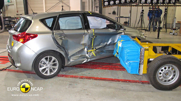 Toyota Auris osvojila maksimalnih 5 Euro NCAP zvezdica