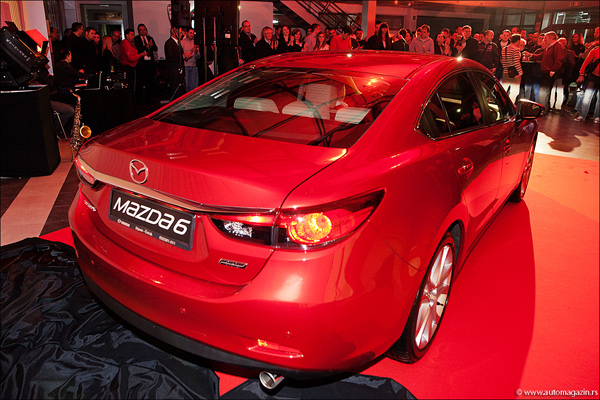 Nova Mazda6 stigla u novi Mazda salon u Beogradu + FOTO