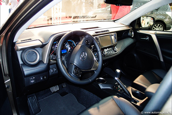 Sajam automobila u Beogradu 2013 - Nova Toyota RAV4