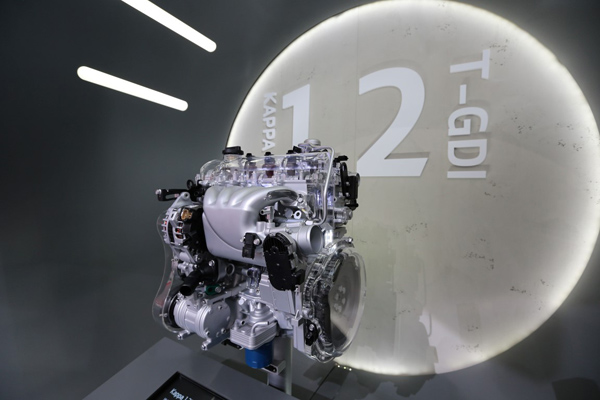 Kia u Ženevi predstavila nove turbo motore 
