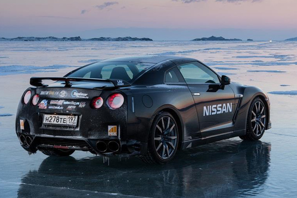 Nissan GT-R ima nezvanični brzinski rekord na ledu