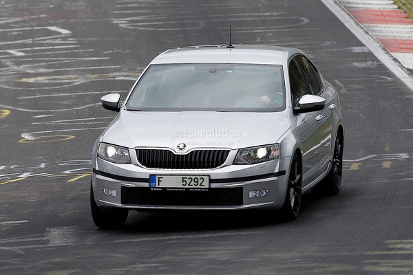 Škoda Octavia RS snimljena na Nürburgringu