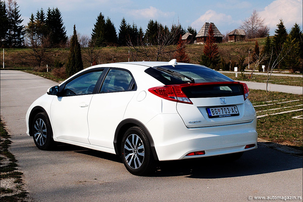 Test: Honda Civic 1.6 i-DTEC - Kakav dizel, strašan dizel