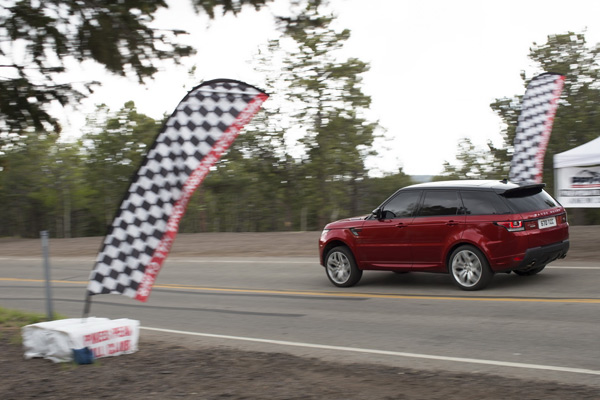 Range Rover Sport savladao Pikes Peak za 12:36 min