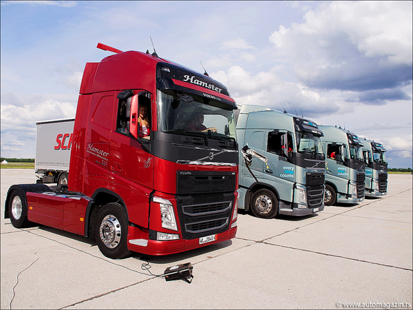 Novi Volvo FH u „društvu“ aviona