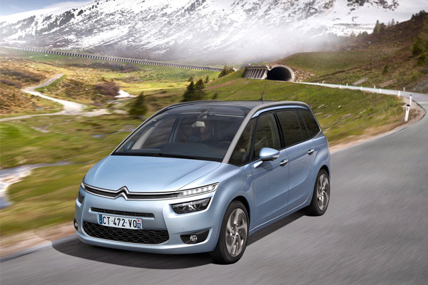 Video: Citroën Grand C4 Picasso u pokretu