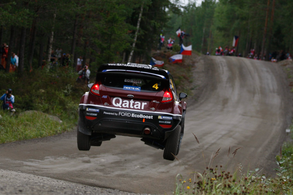 Rally Finland 2013 - Ogier i Neuville u vođstvu