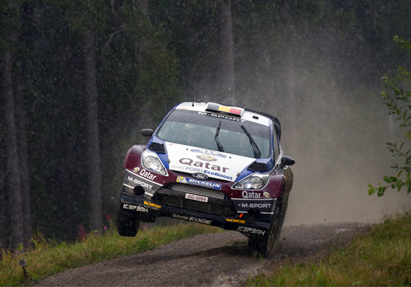 Rally Finland 2013 - Uvodni dan pripao Neuvilleu