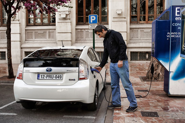 Toyota, Nissan, Honda i Mitsubishi zajedno razvijaju sisteme za punjenje