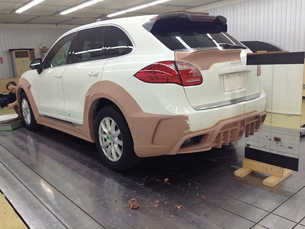Wald International brusi Porsche Cayenne - Fotografije iz proizvodnje