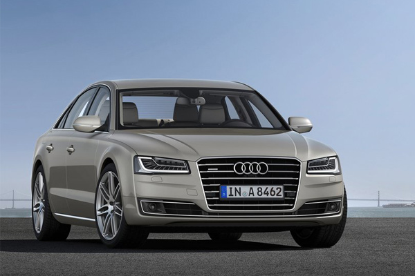 Audi A8 2014: Prve fotografije, informacije i video